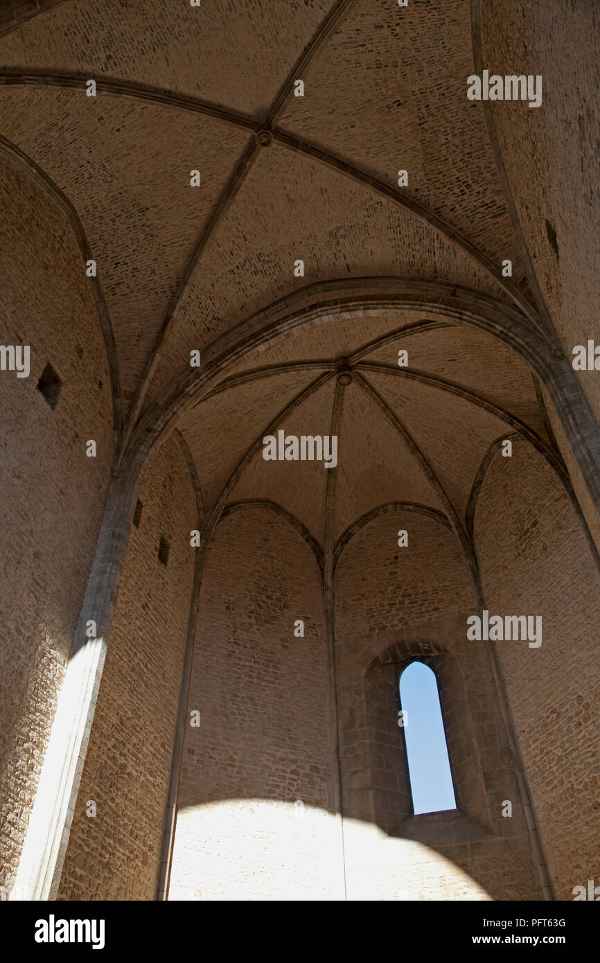 L'Italia, Palermo, la Chiesa di Santa Maria dello Spasimo, soffitto a volte nella chiesa gotica Foto Stock