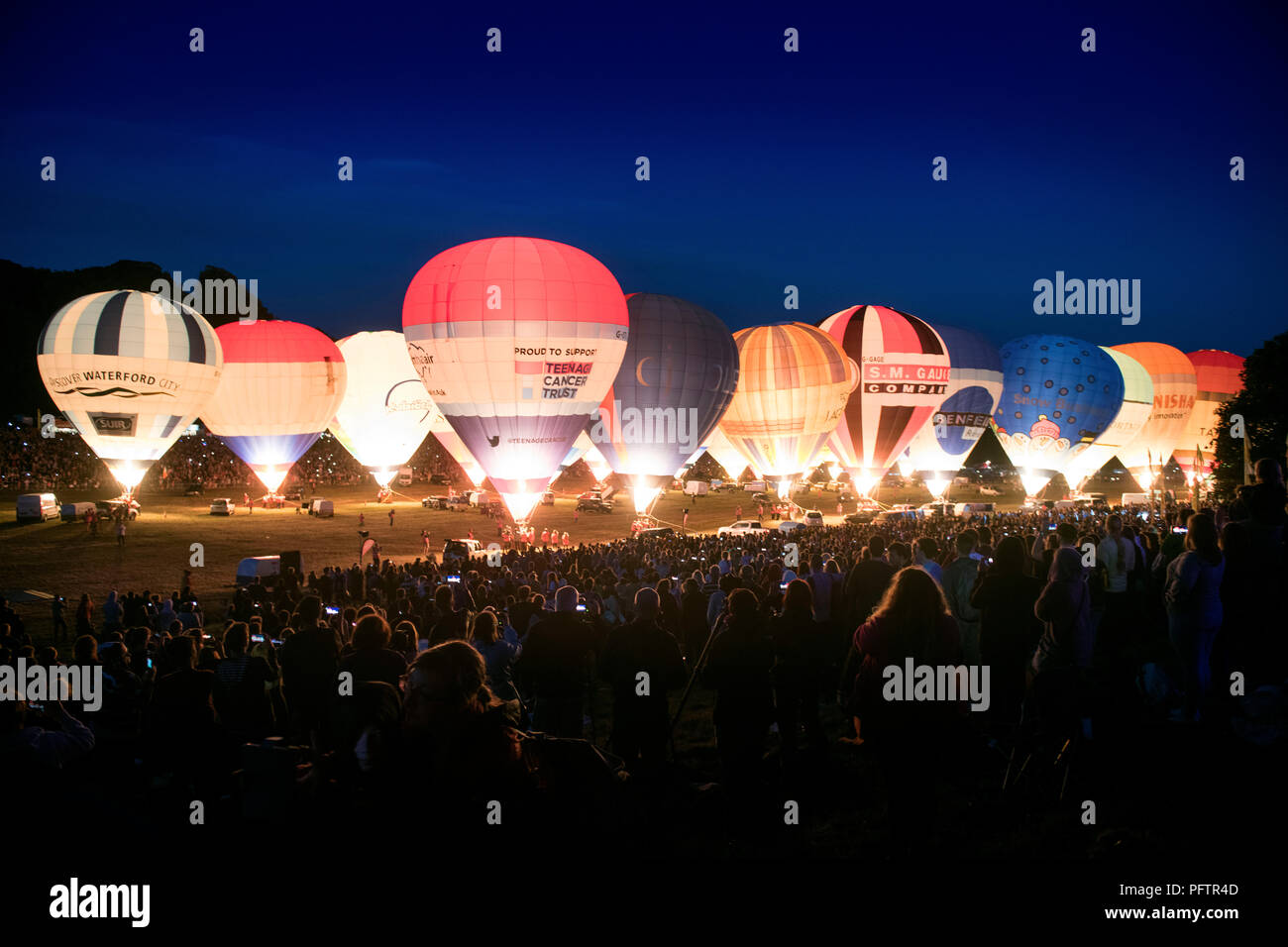 Il Bristol Balloon Festival notte candelette a Ashton Court, Aug 2018 REGNO UNITO Foto Stock