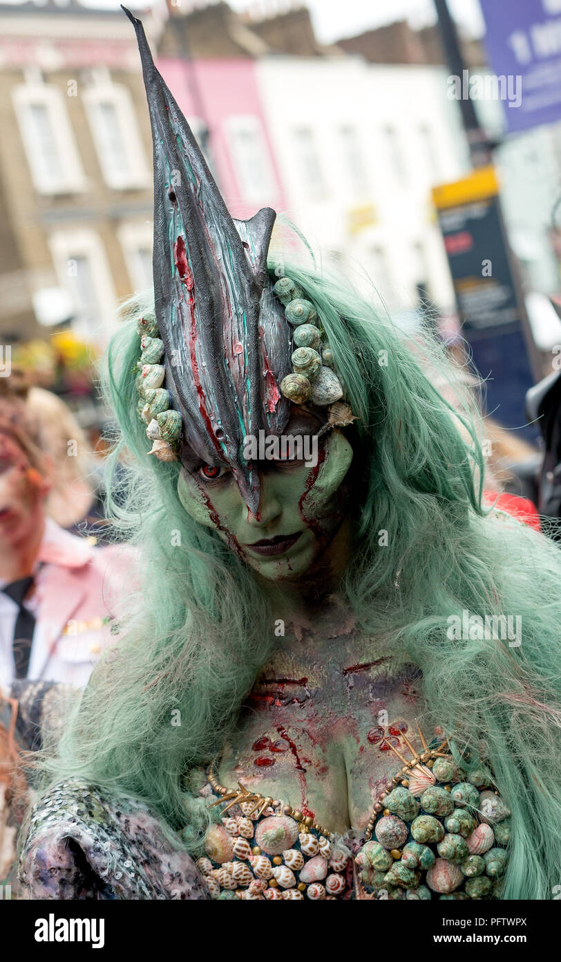 Partecipante in pieno il trucco e Costume al mondo Annuale Giorno Zombie - Londra - 7 ottobre 2017, Londra, Inghilterra Foto Stock