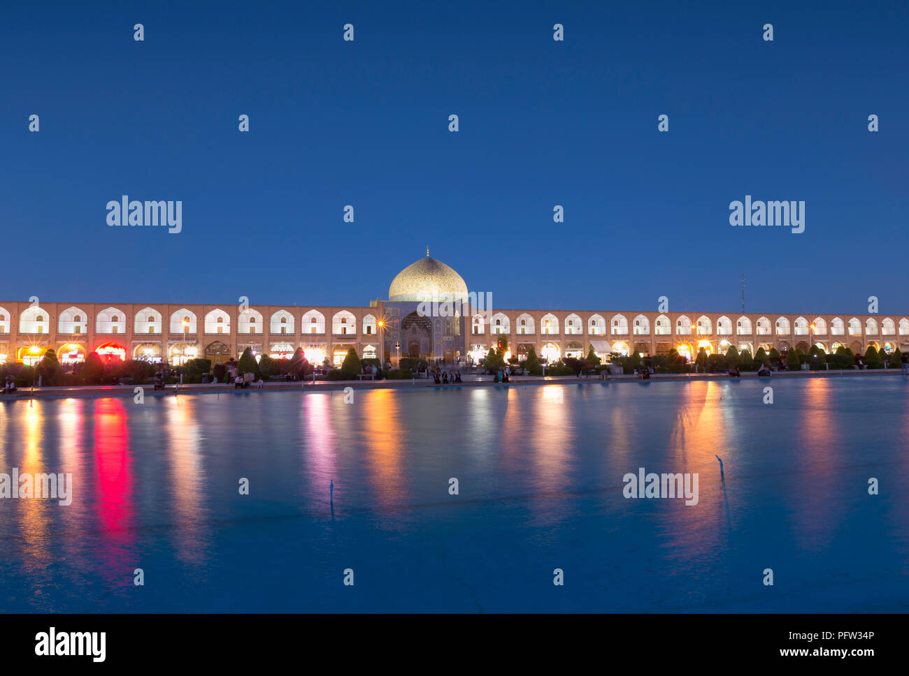 Imam square con la moschea Lotfollah , Isfahan, Iran Foto Stock