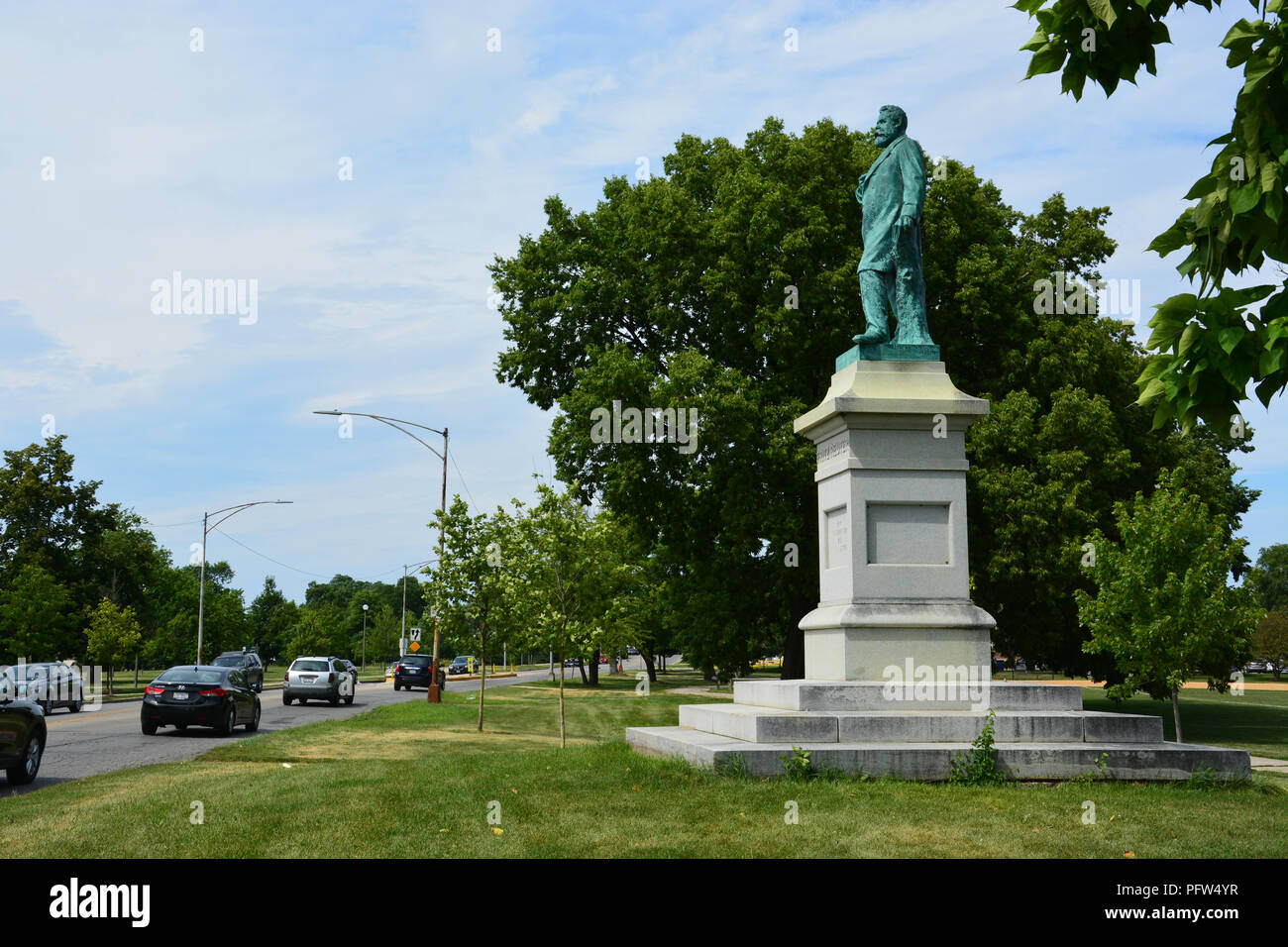 Monumento a Fritz Reuter, scrittore tedesco e martire politico, dedicato 14 Maggio 1893 a Chicago's west side Humboldt Park quartiere. Foto Stock