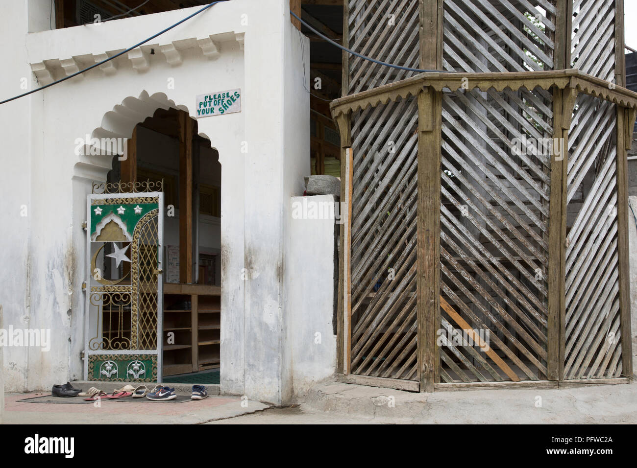 Yul moschea nel villaggio Turtuk, Shyok valley, Ladakh, Jammu e Kashmir India Foto Stock