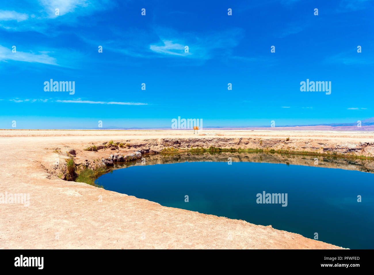 Paesaggio nel deserto di Atacama, Salt Lake, Cile. Copia spazio per il testo Foto Stock