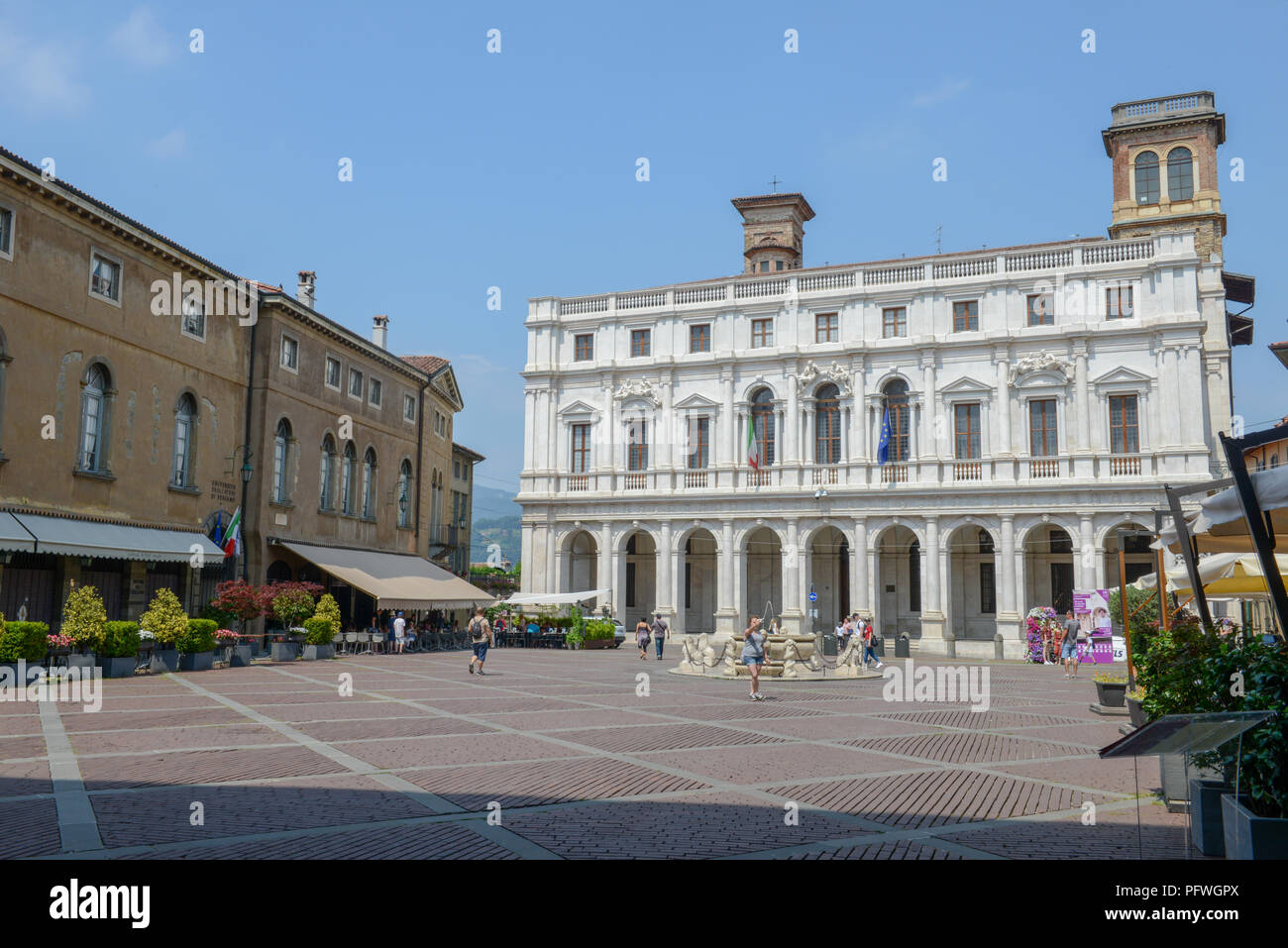 Bergamo, Italia - 3 Luglio 2018: la piazza centrale della città vecchia a Bergamo su Italia Foto Stock