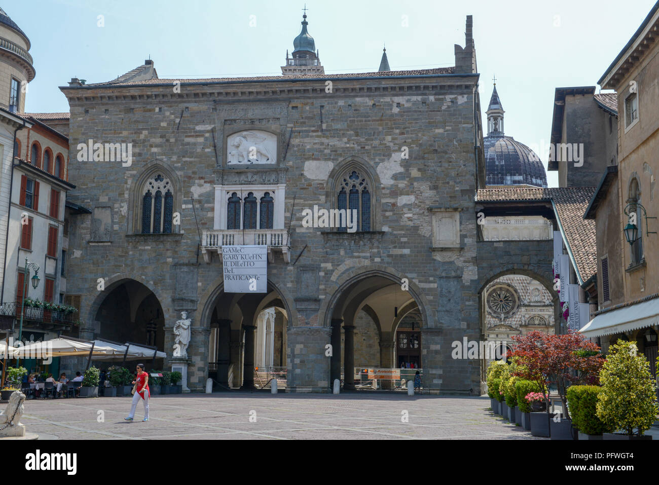 Bergamo, Italia - 3 Luglio 2018: la piazza centrale della città vecchia a Bergamo su Italia Foto Stock