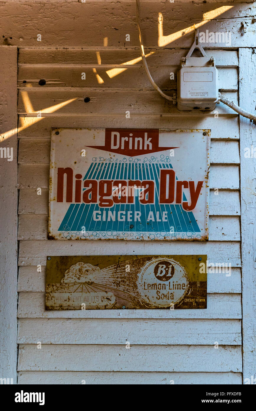 Niagara Dry Ginger ale segno di stagno, Rowley, Alberta, Canada. Foto Stock