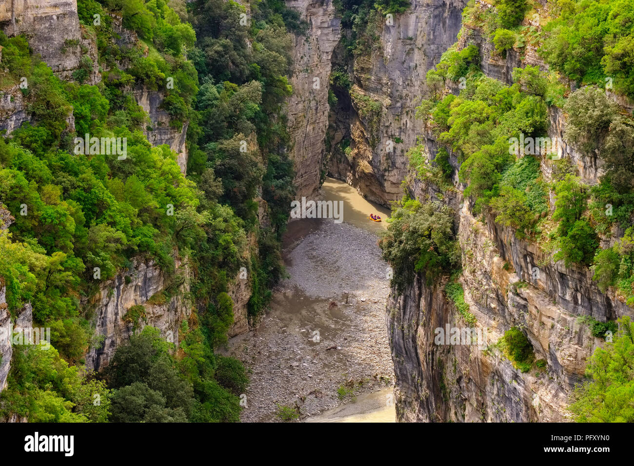 Derive sul fiume Osum, Osum Canyon, Skrapar, Qark Berat, Albania Foto Stock