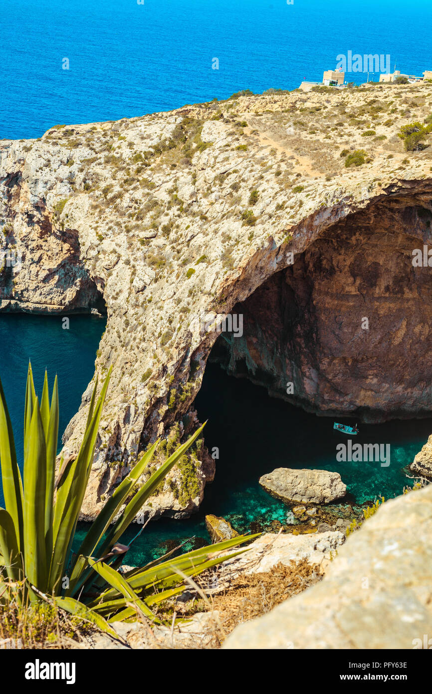 Blue Grotto paesaggio landmark formazione rocciosa a Malta Foto Stock