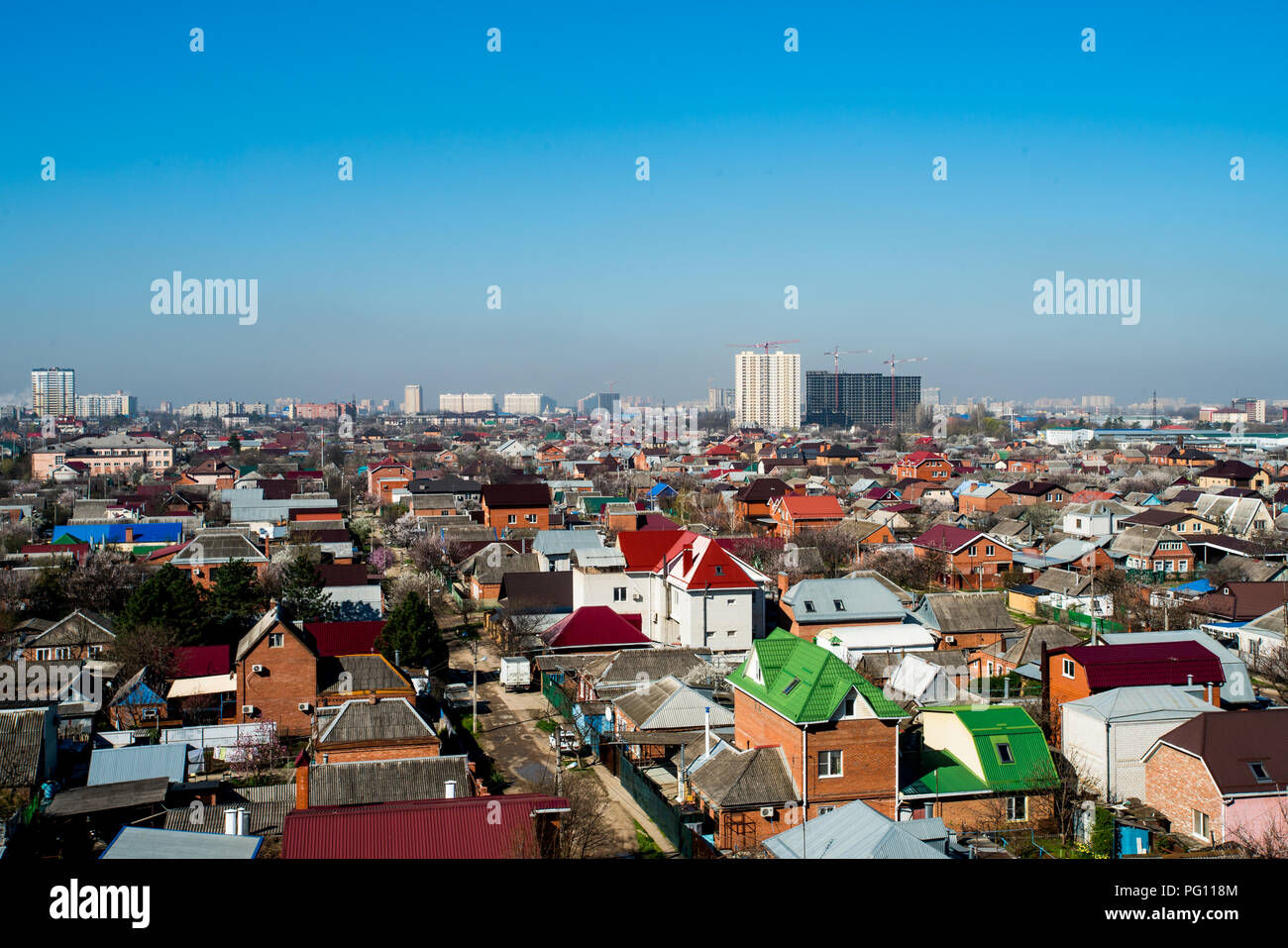 KRASNODAR, Russia - 05 Aprile 2018: Krasnodar cityscape dalla vista aerea Foto Stock