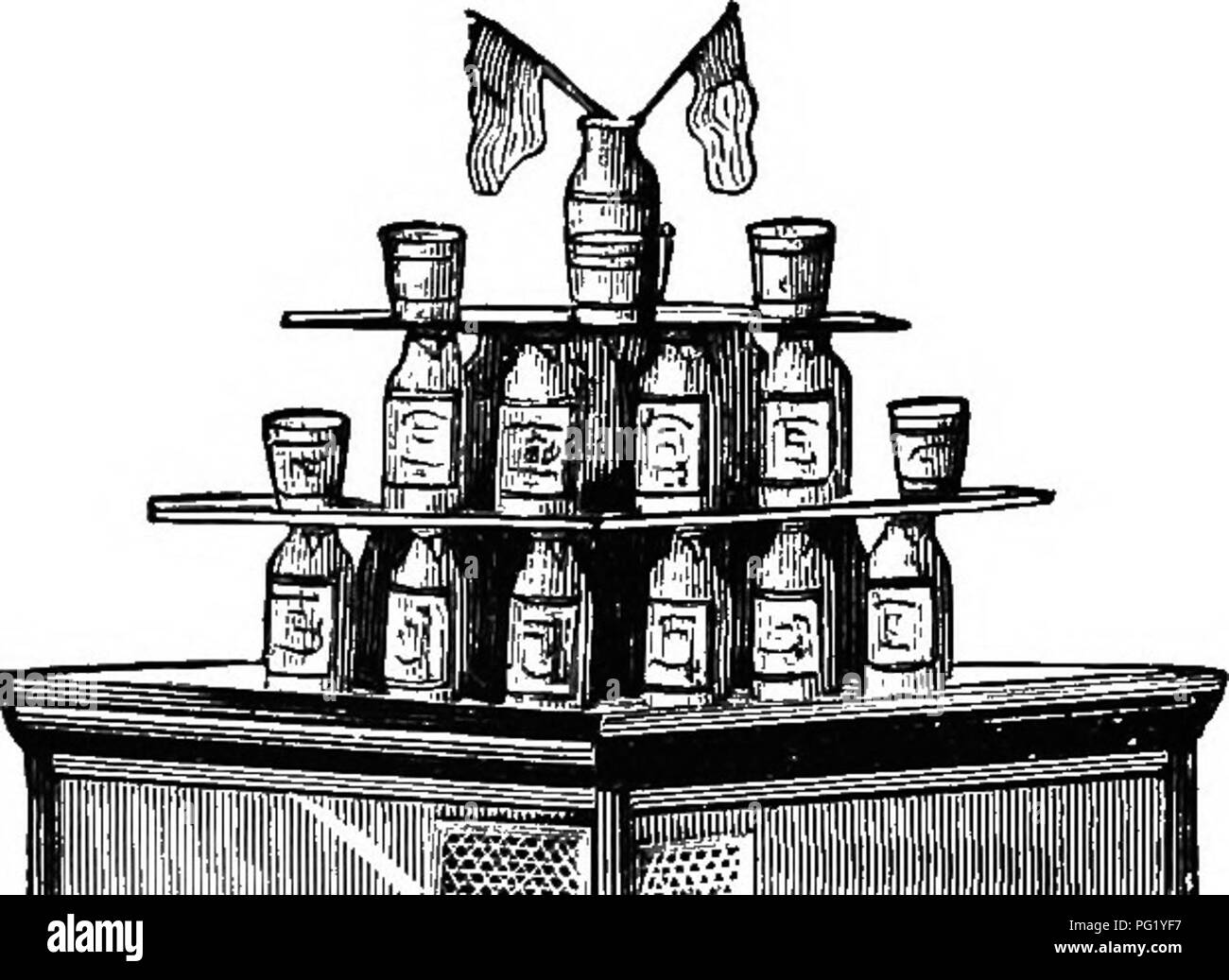. L'apicoltore di guida; oppure, manuale dell'apiario. Le api. 374 THB beb-kbbpbr's guidb ; sempre a portata di mano. Fare tutto il possibile per costruire una casa mar- ket. Il consiglio di vendere soltanto a uno o due rivenditori, mi sembra sbagliato. Se siamo a comprare o vendere, troveremo quasi sempre che esso sarà più soddisfacente per trattare con gli uomini che la Fig. 185.. FRO M ^L '''â C^l III Show-Case,âProm A. J. Root Co. che conosciamo e che sono a portata di mano. Solo quando è troppo alta per il mercato domestico è necessario spedire a luoghi distanti. Questo corso consente di limitare la fornitura di ui grandi città e quindi alzare i prezzi nella grande mart Foto Stock