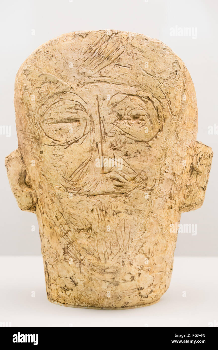 La città di New York, New York, Stati Uniti d'America. 16 Giugno, 2018. ''Testa del Padre, piatto I''/''Tete du pere piastra [I]" (1927-30), gesso, di Alberto Giacometti. Credito: Serena Hsu/ZUMA filo/Alamy Live News Foto Stock