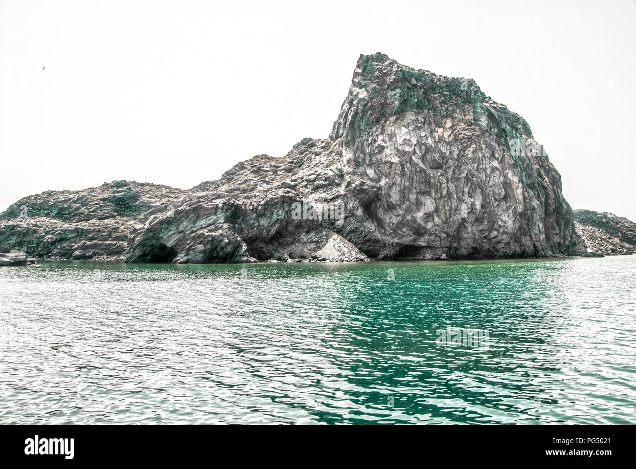 Santorini avvicinando Palea Kameni in barca Foto Stock