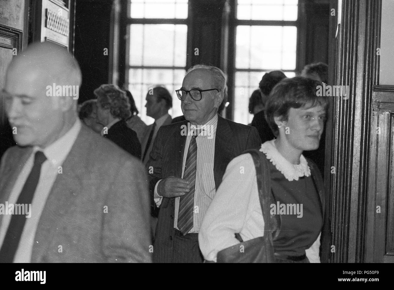Il pittore ceco e scrittore Jiri Kolar alla cerimonia di premiazione di Stato Austriaco premio per la traduzione letteraria. Foto Stock