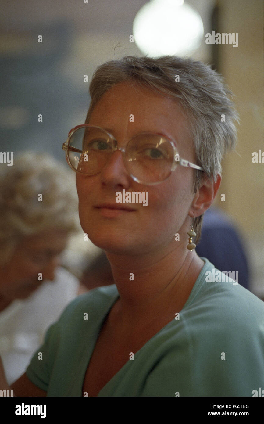 Ritratto del traduttore svizzero Susanna Roth, che ha tradotto in tedesco varie opere di recente letteratura ceca, ivi comprese quelle di Bohumil Hrabal e Milan Kundera. Foto Stock