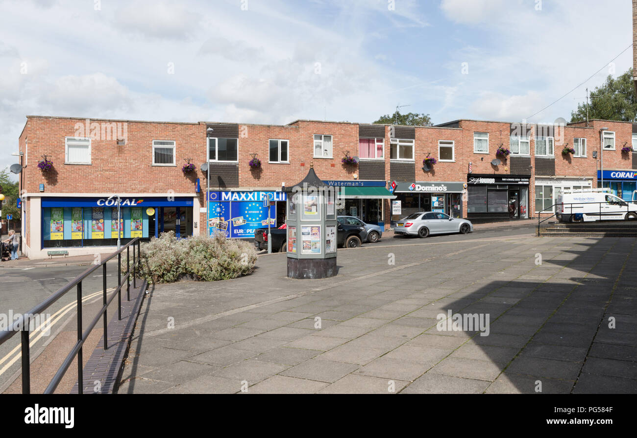 Negozi lungo ben Street, Thetford, visto da Raymond Street. Unsharpened Foto Stock