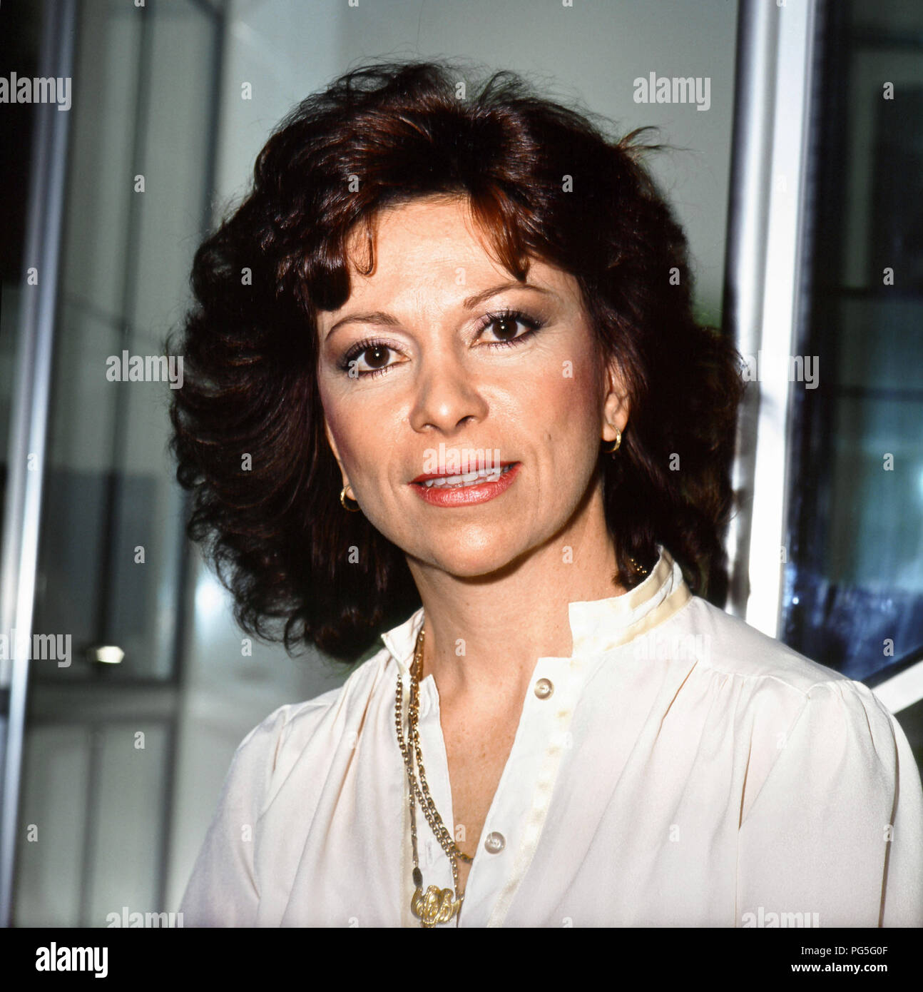 Isabel Allende in Cile (scrittore) - 04/10/1984 Foto stock - Alamy
