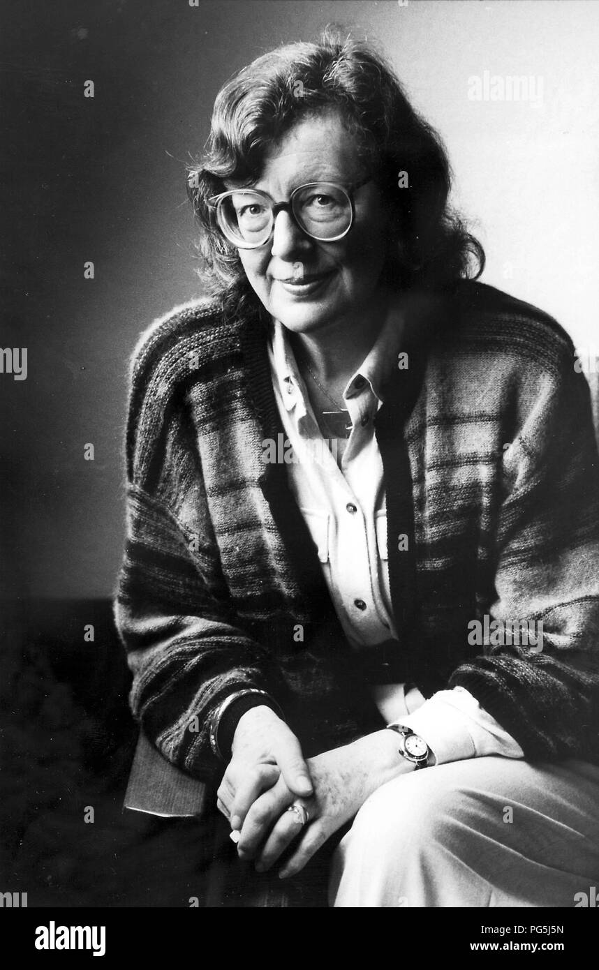 Penelope vivace (nato 1933), scrittore britannico. Foto Stock