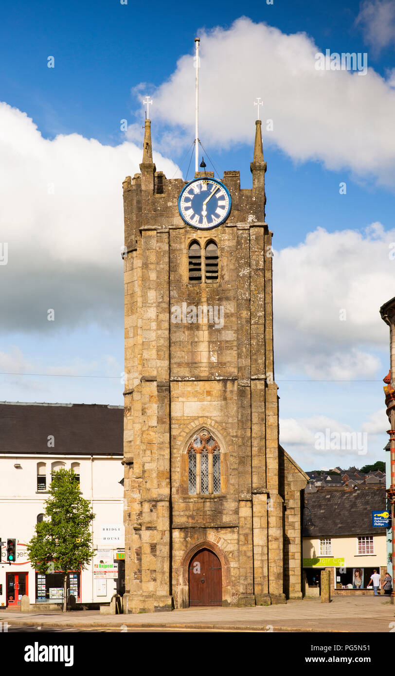 Regno Unito, Inghilterra, Devon, Okehampton, Fore Street, St James' Cappella di facilità di tutti i Santi la Chiesa Parrocchiale Foto Stock