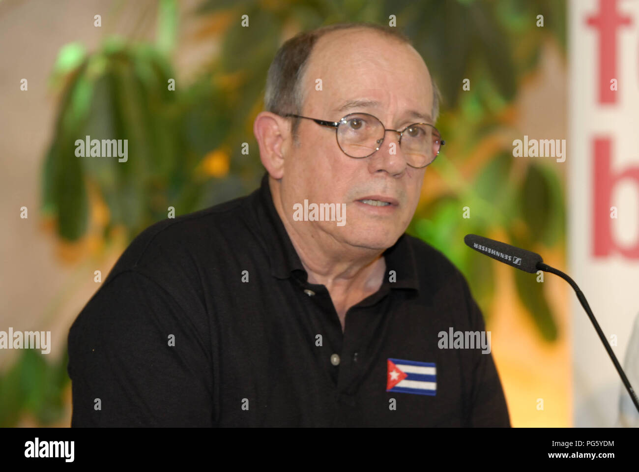 Berlino, DEU, 18.06.2011: Ritratto di Silvio Rodriguez, cantautore della musica direzione Nueva Trova e ex distaccato del parlamento cubano (Cuba) Foto Stock