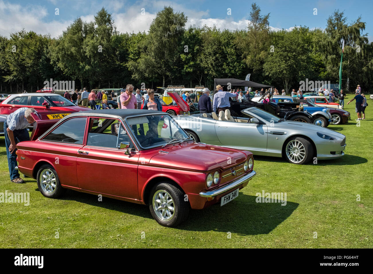 Sunbeam Stiletto presso un Classic Car Show in Galles. Foto Stock