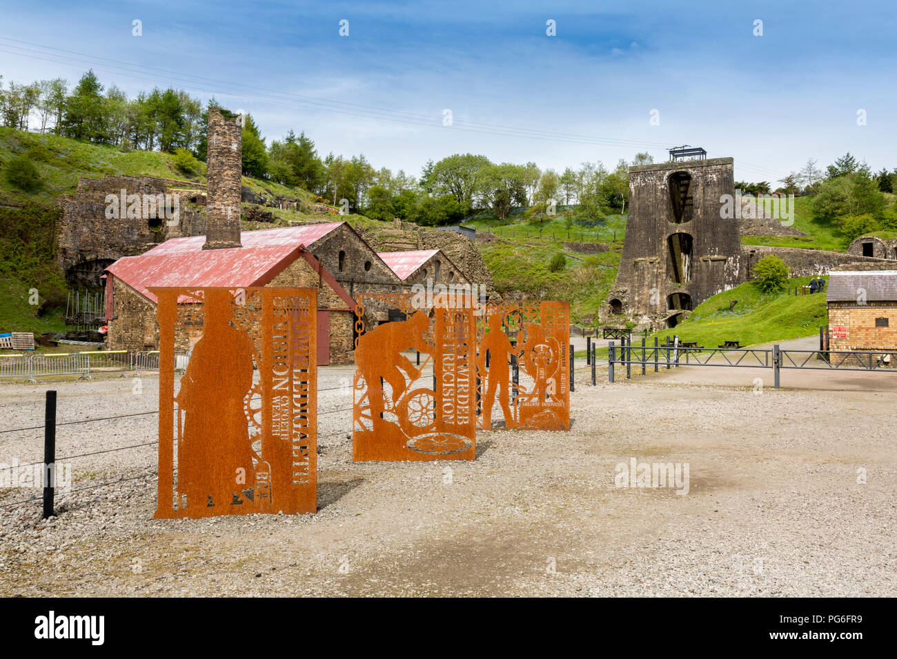 Arrugginimento illustrazioni di acciaio a Blaenavon Ferriera, ora un museo e sito Patrimonio Mondiale dell'UNESCO in Blaenavon, Gwent, Wales, Regno Unito Foto Stock