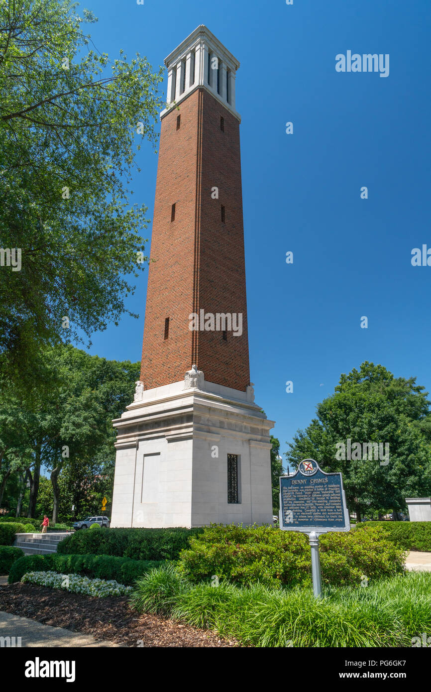 TUSCALOOSA, AL/STATI UNITI D'America - 6 giugno 2018: Denny carillon torre sul Quad presso il campus della University of Alabama. Foto Stock