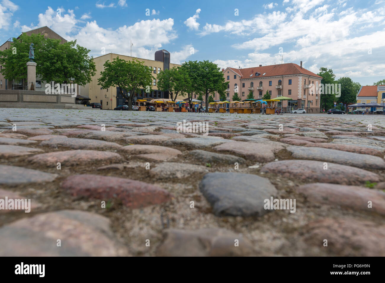 Giorno di mercato, bancarelle e Klaipeda, Courland Lagoon, della Lituania, dell'Europa orientale Foto Stock
