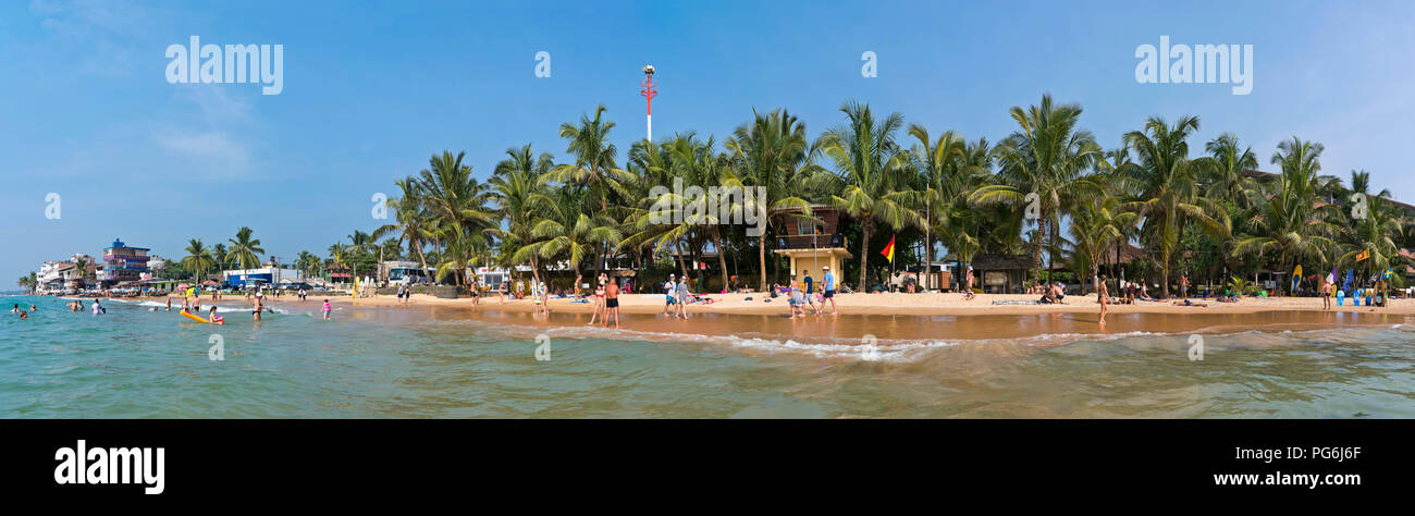 Orizzontale vista panoramica della spiaggia in Colombo, Sri Lanka. Foto Stock