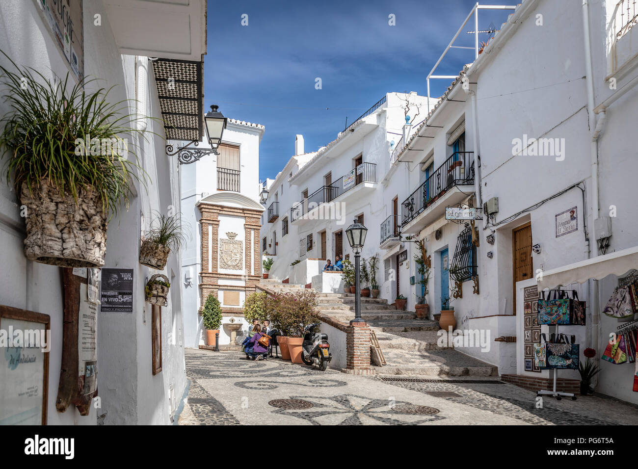 Street view in Frigiliana, Andalucía, Spagna, Europa Foto Stock