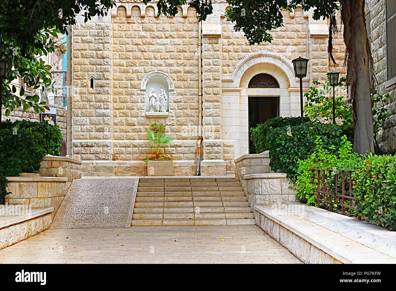 Ingresso alla chiesa di Giuseppe di Nazaret, Israele Foto Stock