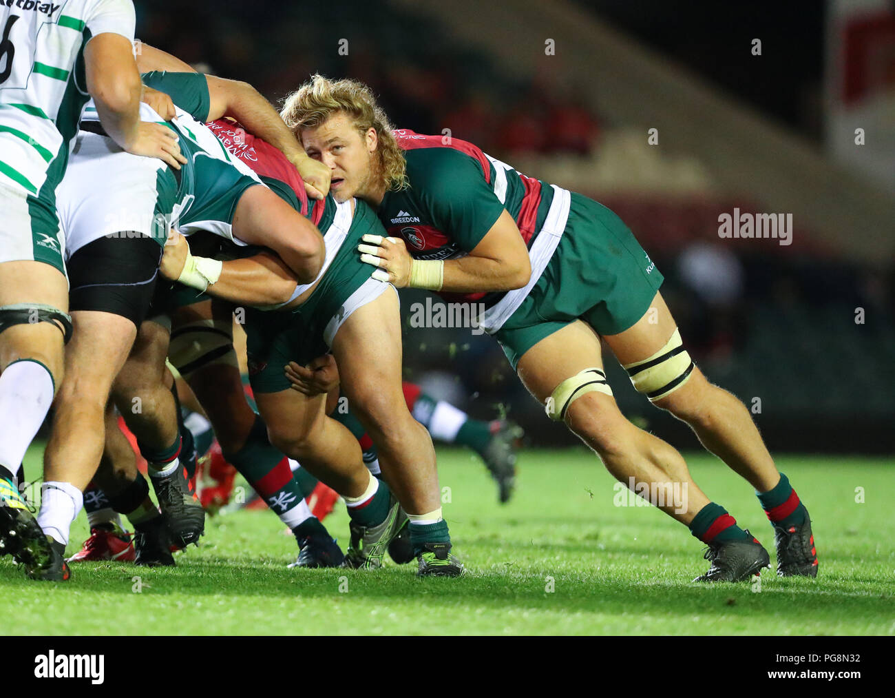 Welford Road, Leicester, Regno Unito. 24 Ago, 2018. La pre stagione amichevole di rugby, Leicester Tigers versus London Irish; Tiger nuova firma David Denton in azione Credit: Azione Plus sport/Alamy Live News Foto Stock