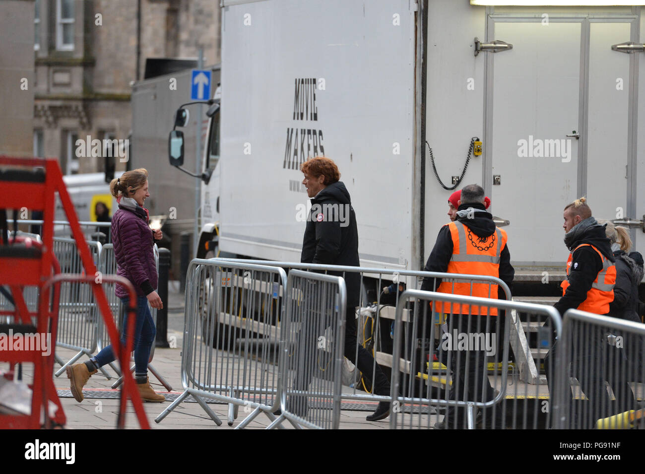 Outlander star Sam Heughan visto sul set durante le riprese in Glasgow, Scozia, 14 marzo 2018 Foto Stock