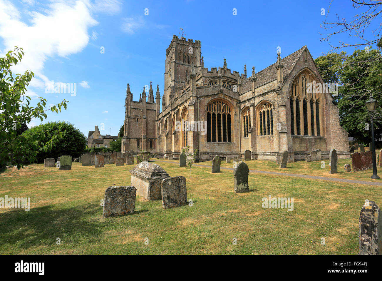 St Peter St Pauls chiesa, Northleach town, Gloucestershire, Cotswolds, Inghilterra Foto Stock