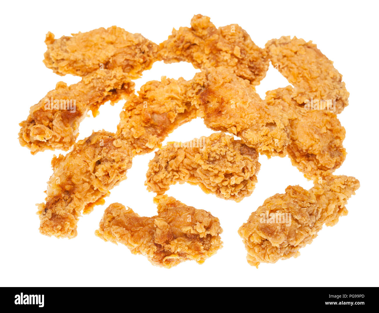 Molti croccante di pastella fritte ali di pollo isolati su sfondo bianco Foto Stock