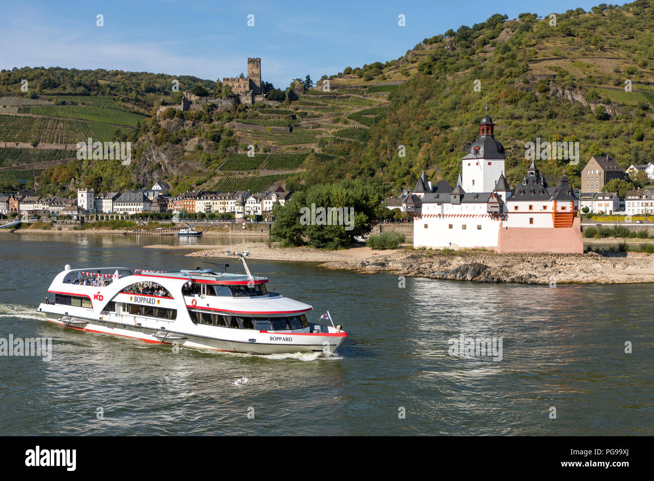 Il castello di Gutenfels, castello Pfalzgrafenstein, a destra vicino a Kaub, Rheingau, nel patrimonio mondiale dell UNESCO Valle del Reno superiore e centrale Foto Stock