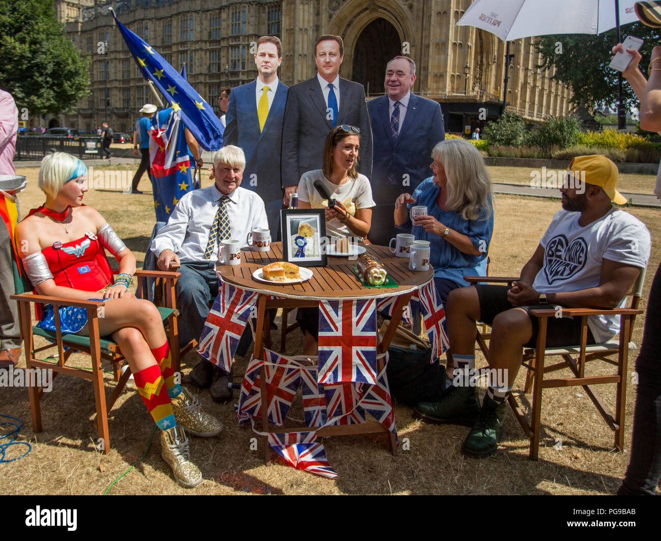 Ultima trasmissione della lunga esecuzione di BBC politica quotidiana mostra, College Green, Westminster, London REGNO UNITO CON: atmosfera, vista in cui: London, England, Regno Unito quando: 24 lug 2018 Credit: Wheatley/WENN Foto Stock