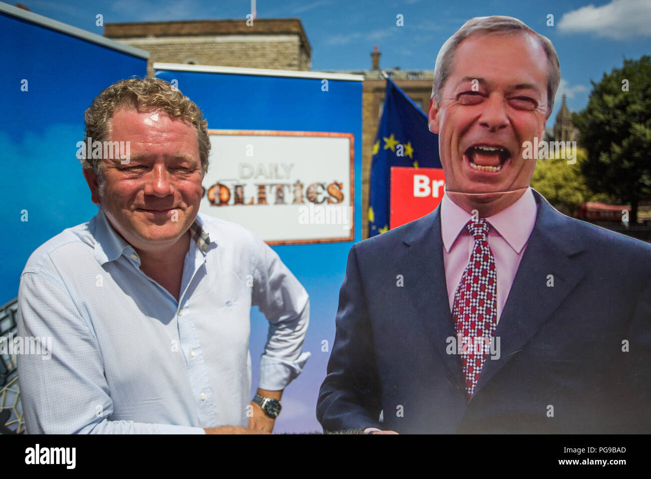 Ultima trasmissione della lunga esecuzione di BBC politica quotidiana mostra, College Green, Westminster, London REGNO UNITO CON: Jon Culshaw dove: London, England, Regno Unito quando: 24 lug 2018 Credit: Wheatley/WENN Foto Stock