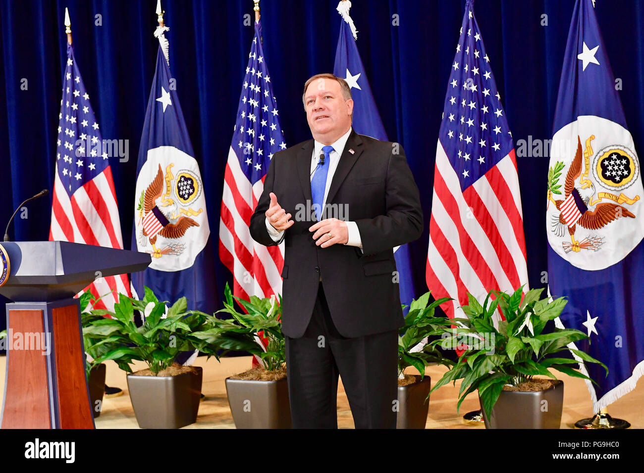 Stati Uniti Il segretario di Stato Mike Pompeo ospita un municipio riunione per il Dipartimento di Stato dipendenti, presso l'U.S. Il Dipartimento di Stato a Washington D.C., il 16 maggio 2018. Foto Stock
