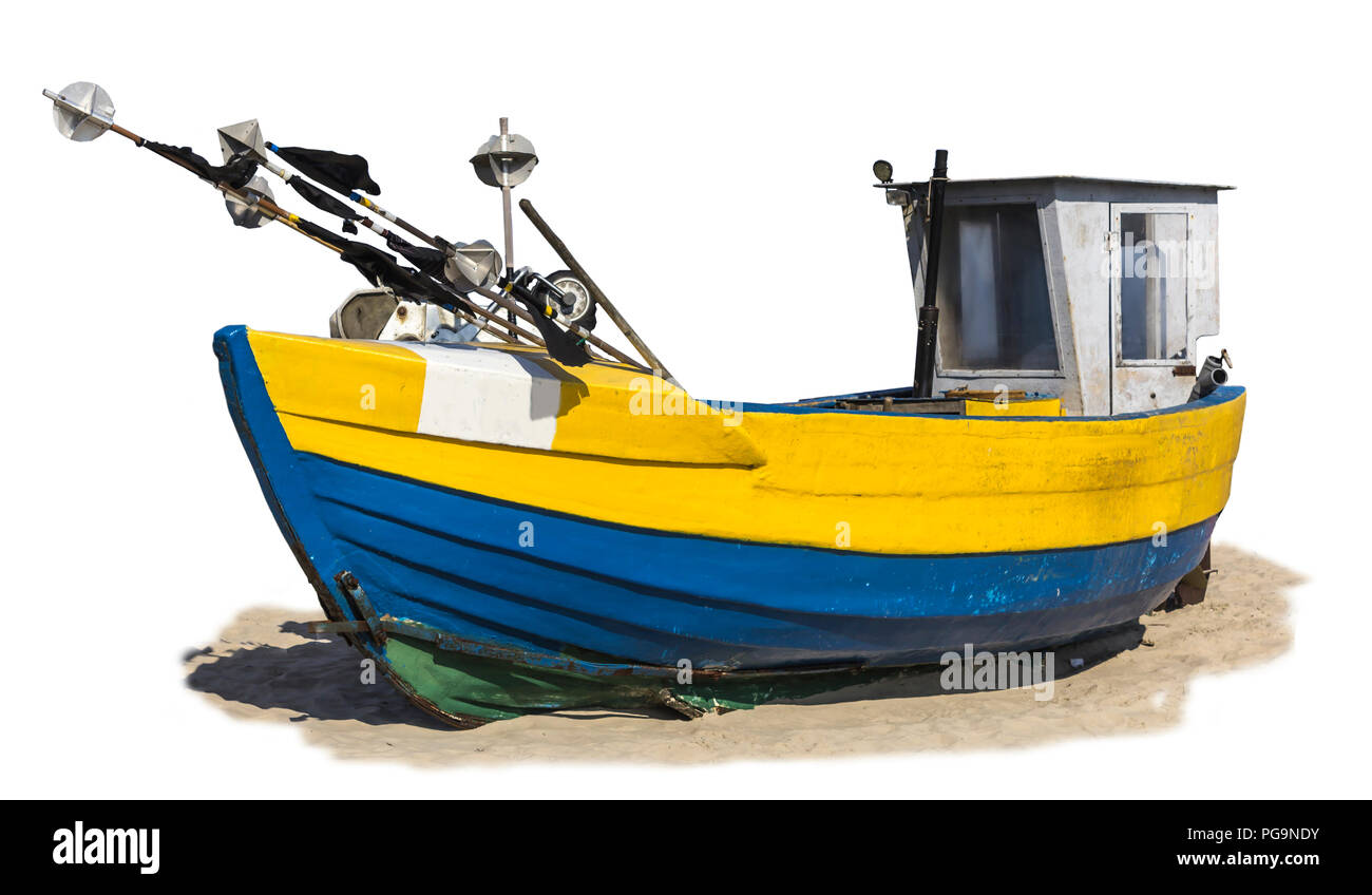 Mar Baltico .in legno antico di lancio di pesca trascinato a terra. Foto isolate. Il sito di mare, pesca, pescatori, costruzione navale , legname ,romance. Foto Stock