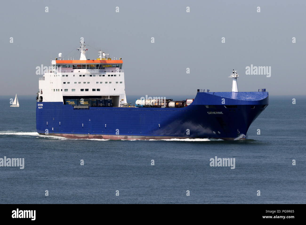 Il cargo ro-ro di Catherine nave arriverà al porto di Rotterdam il 27 luglio 2018. Foto Stock