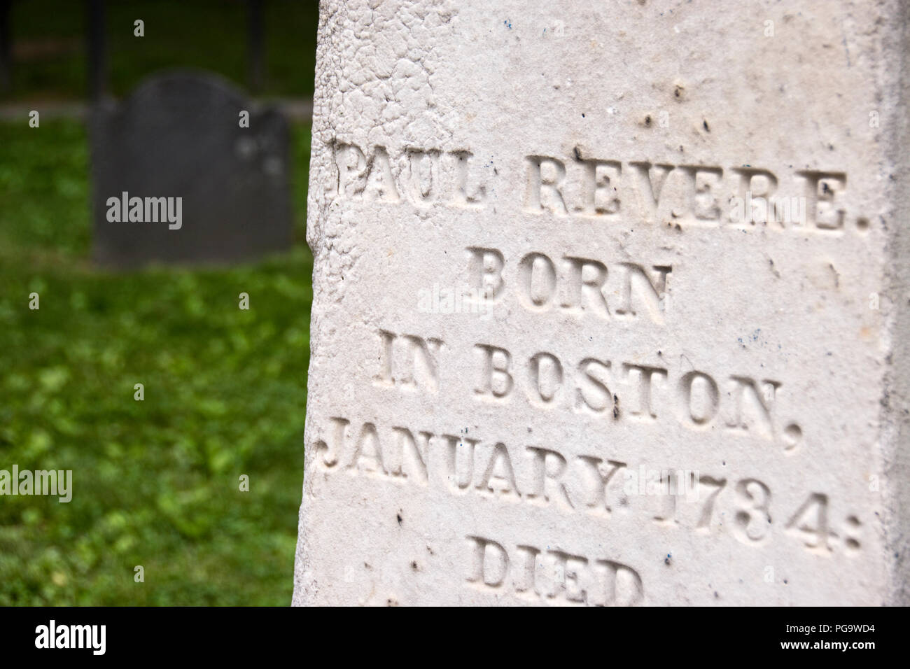 American Patriot Paul Revere la sua tomba nel granaio di seppellimento di massa, Boston, Massachusetts. Foto Stock