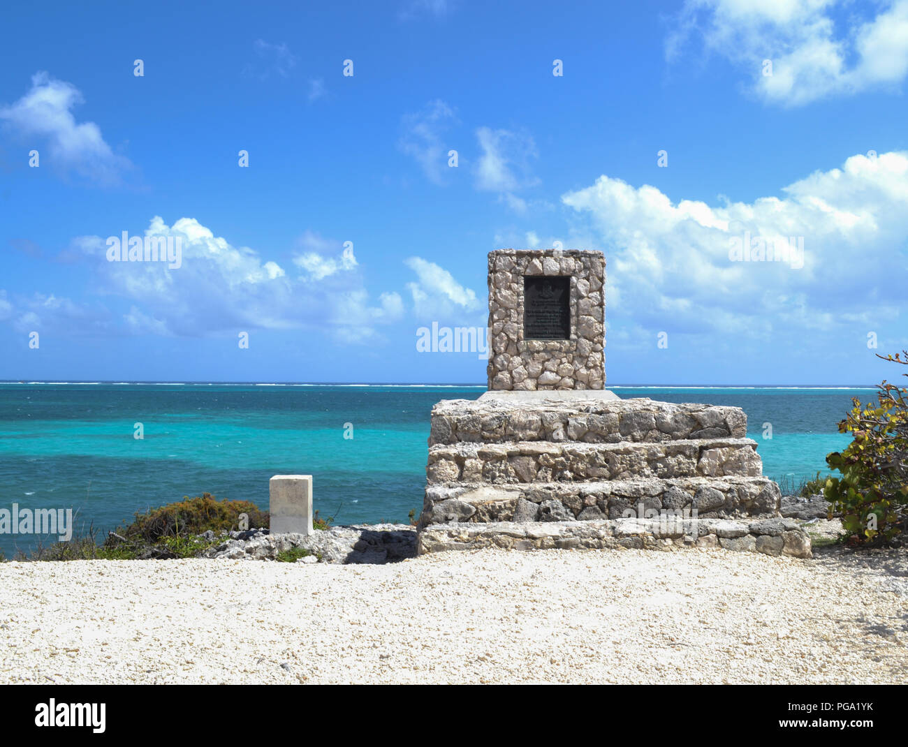 Il Relitto del dieci vele un monumento che si affaccia sul Mare dei Caraibi Foto Stock