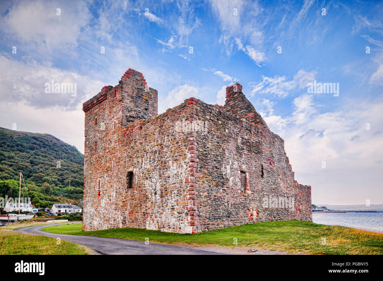 Lochranza castello sull'isola di Arran, North Ayrshire, in Scozia Foto Stock