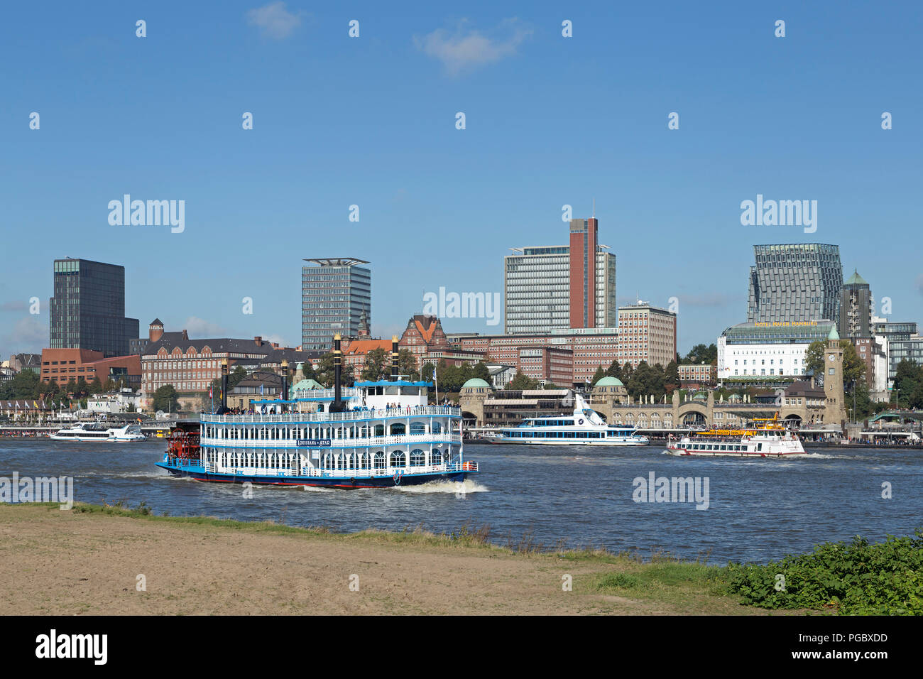 Battello a vapore Louisiana Star, pontili, Amburgo, Germania Foto Stock