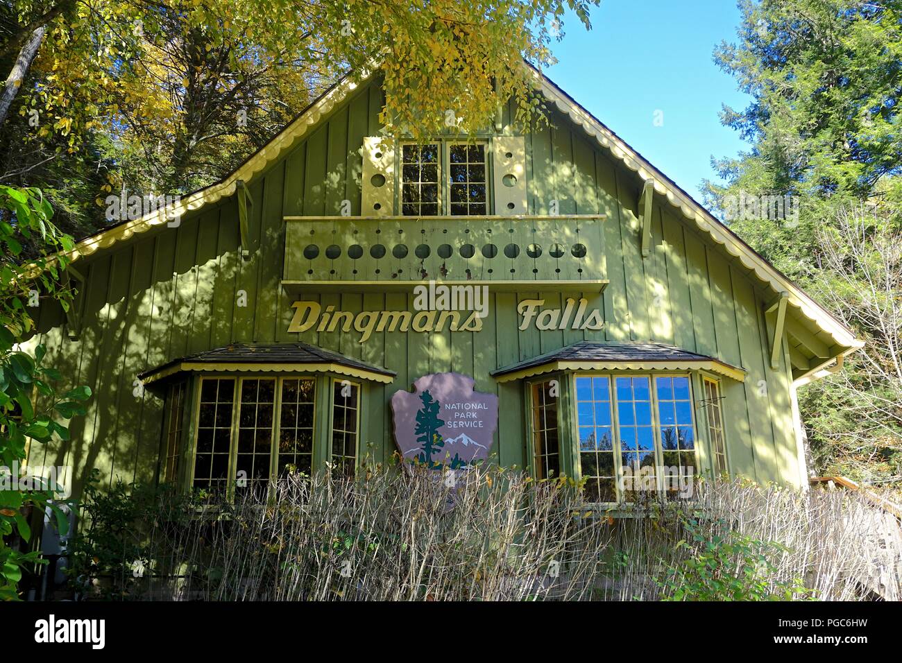 Delaware Township, Pike County, PA, Stati Uniti d'America: il centro visitatori di edificio a Dingman's cade, in Delaware Water Gap National Recreation Area. Foto Stock