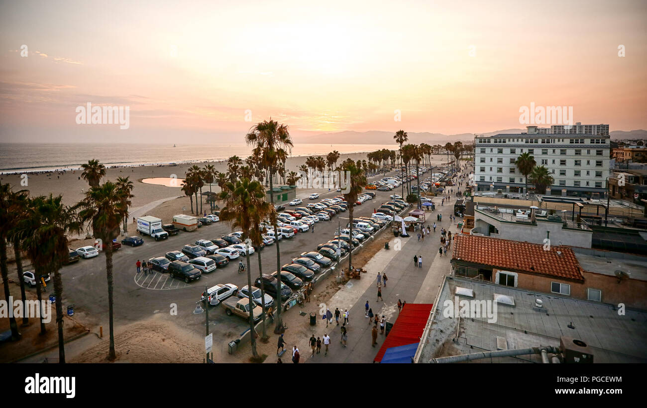 Los Angeles, Stati Uniti d'America - 15 Luglio 2017: la vista del quartiere di Venezia. Venezia è uno dei più costosi i quartieri della città e il suo ben noto per i suoi canali e le sue spiagge. Foto Stock