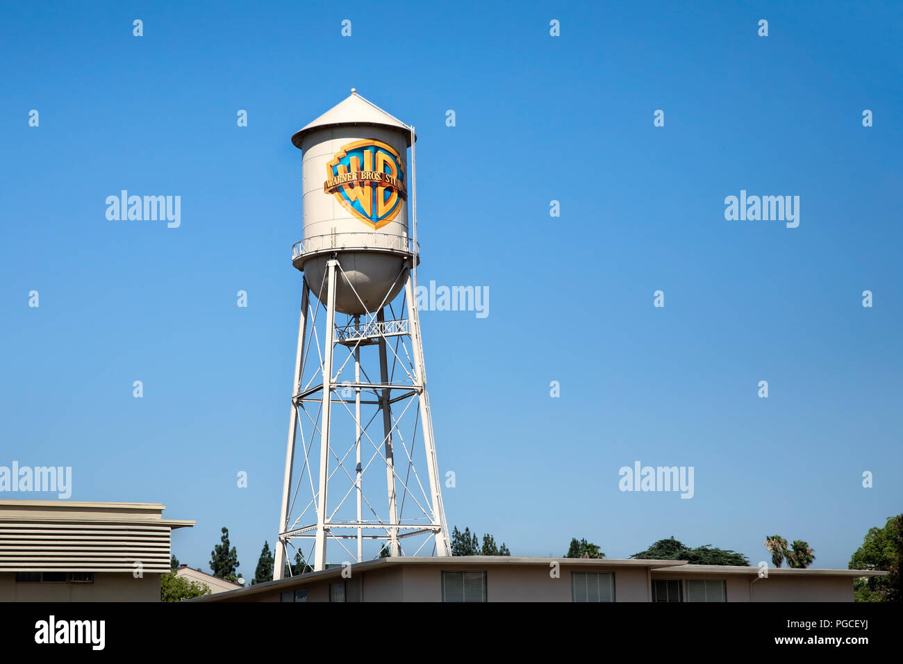 Los Angeles, Stati Uniti d'America - 19 Luglio 2017: il famoso Warner Bros studio dove i visitatori avranno la possibilità di avere un tour all'interno del lavoro in studio e vedere come i film e i programmi TV sono realizzati. Foto Stock