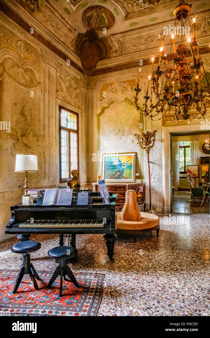 Italia Veneto Mira: Villa Barchessa Valmanara: piano hall Foto Stock