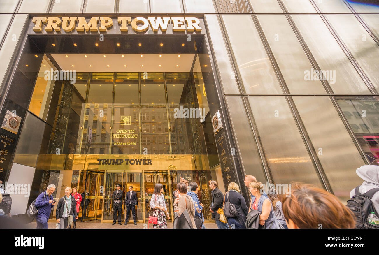 Ingresso al Trump Tower a Manhattan, New York City Foto Stock
