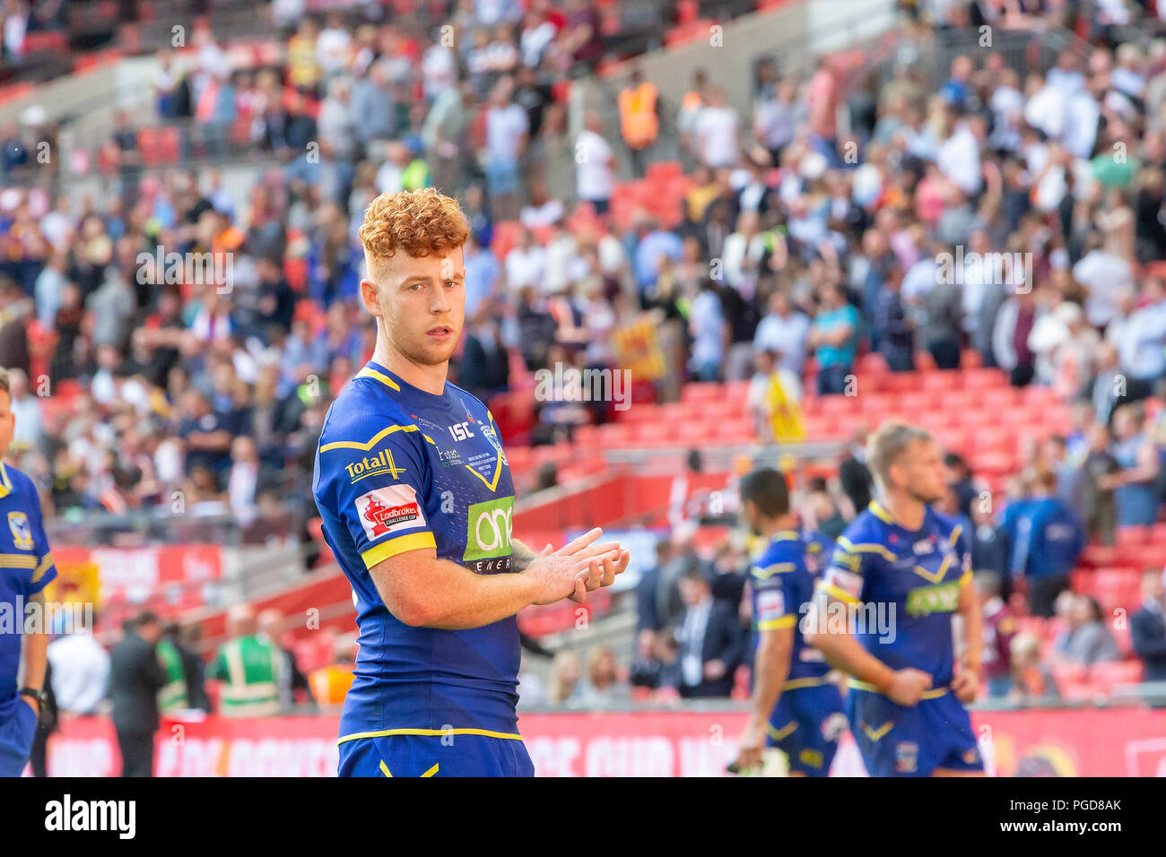 Londra, Regno Unito. 25 Ago, 2018. Sabato 25 Agosto 2018 - Il 117stadiazione della Ladbrokes Challenge Cup Rugby League finale allo stadio di Wembley tra Warrington Lupi (Filo) e catalano draghi. Entrambe le squadre giocano in Super League Credito: John Hopkins/Alamy Live News Foto Stock